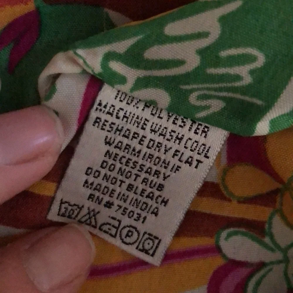 Vintage Designed In Hawaii For Waikiki Creations Hawaiian Button Down Shirt - Picture 8 of 8